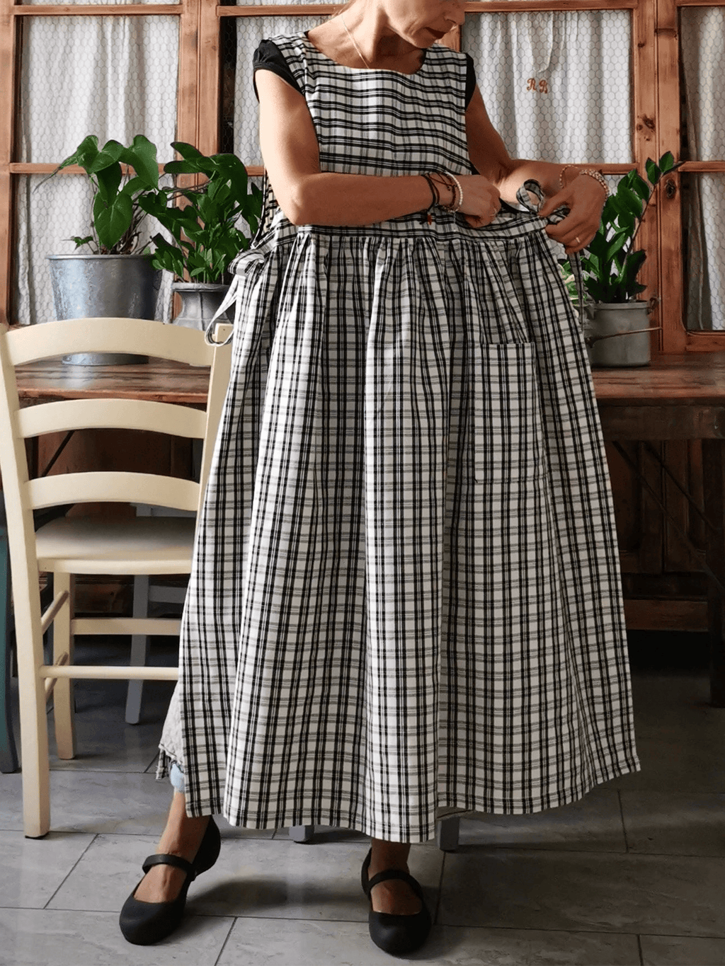 Black and Cream Tartan Check Cotton Apron